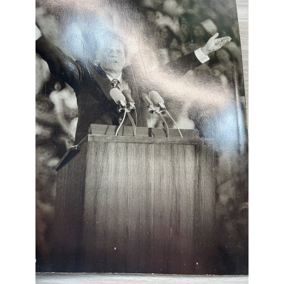 Time Magazine Commemorative Edition Billy Graham America's Preacher Religious - Picture 7 of 7